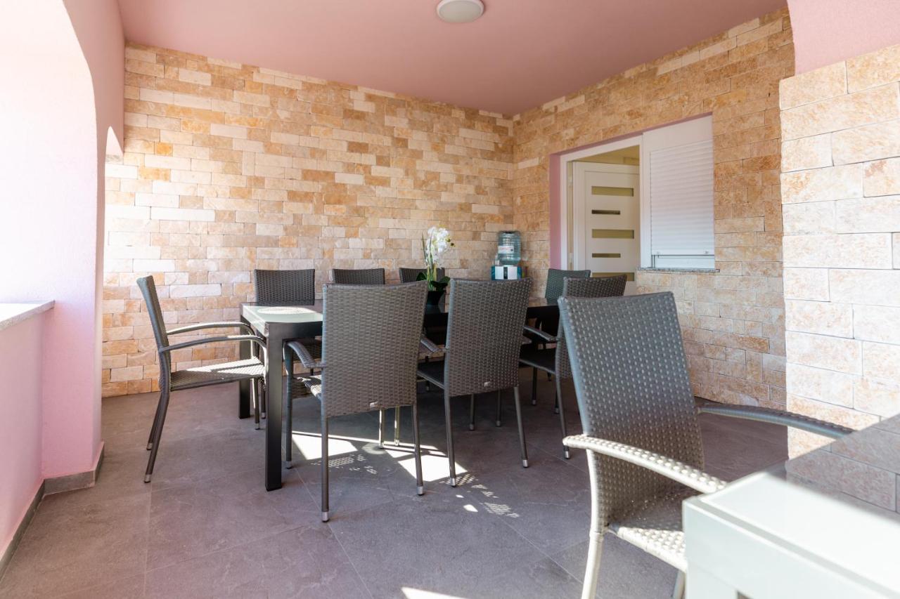 Apartman Laura فير المظهر الخارجي الصورة